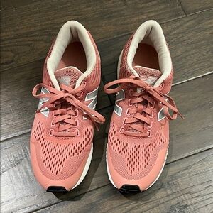 New Balance 005 Series Pink Sz 8.5